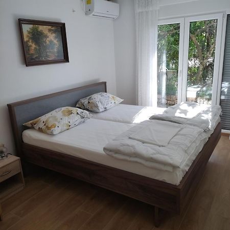 Dragiv 1 Hotel Selce Exterior photo